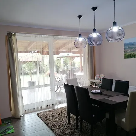 Virag Vendeghaz Hercegkut