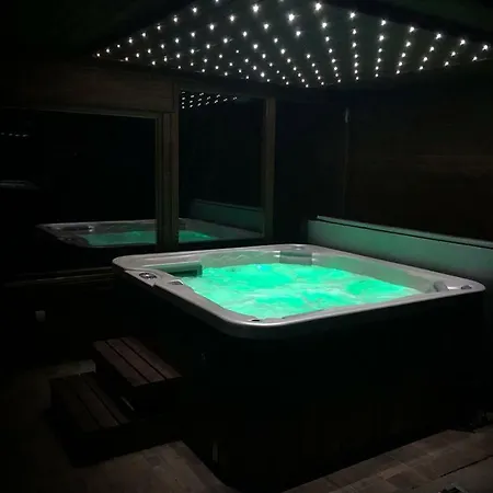 شقة Virag Vendeghaz *