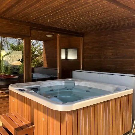 Virag Vendeghaz 아파트