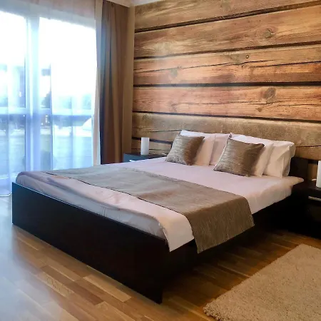 아파트 Virag Vendeghaz *