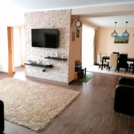Virag Vendeghaz Daire